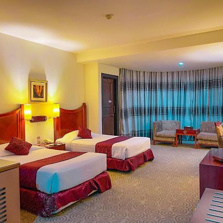 Crown Vista Hotel Nagoya Bagian luar foto